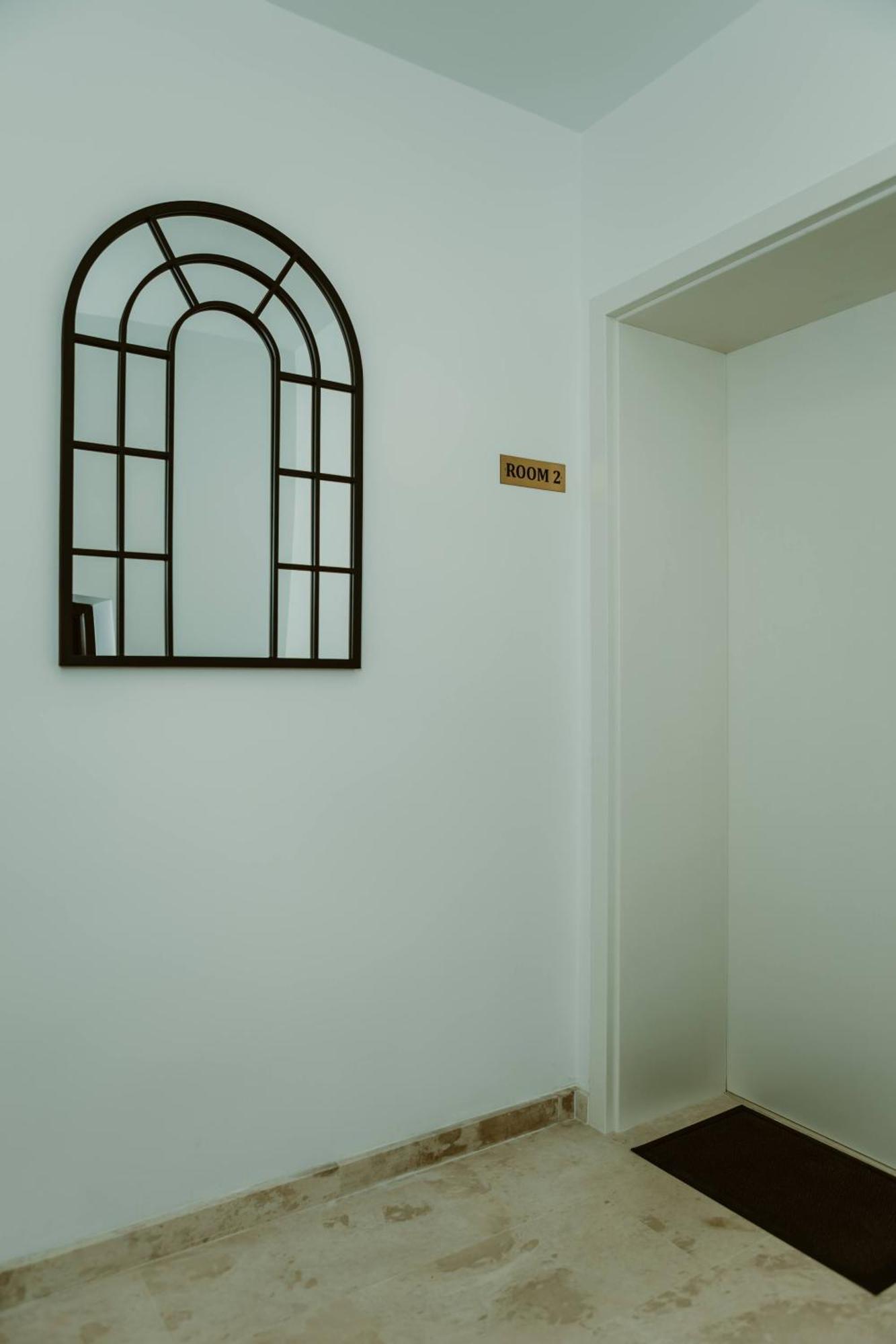 Arini White House Apartment Sibiu Ngoại thất bức ảnh