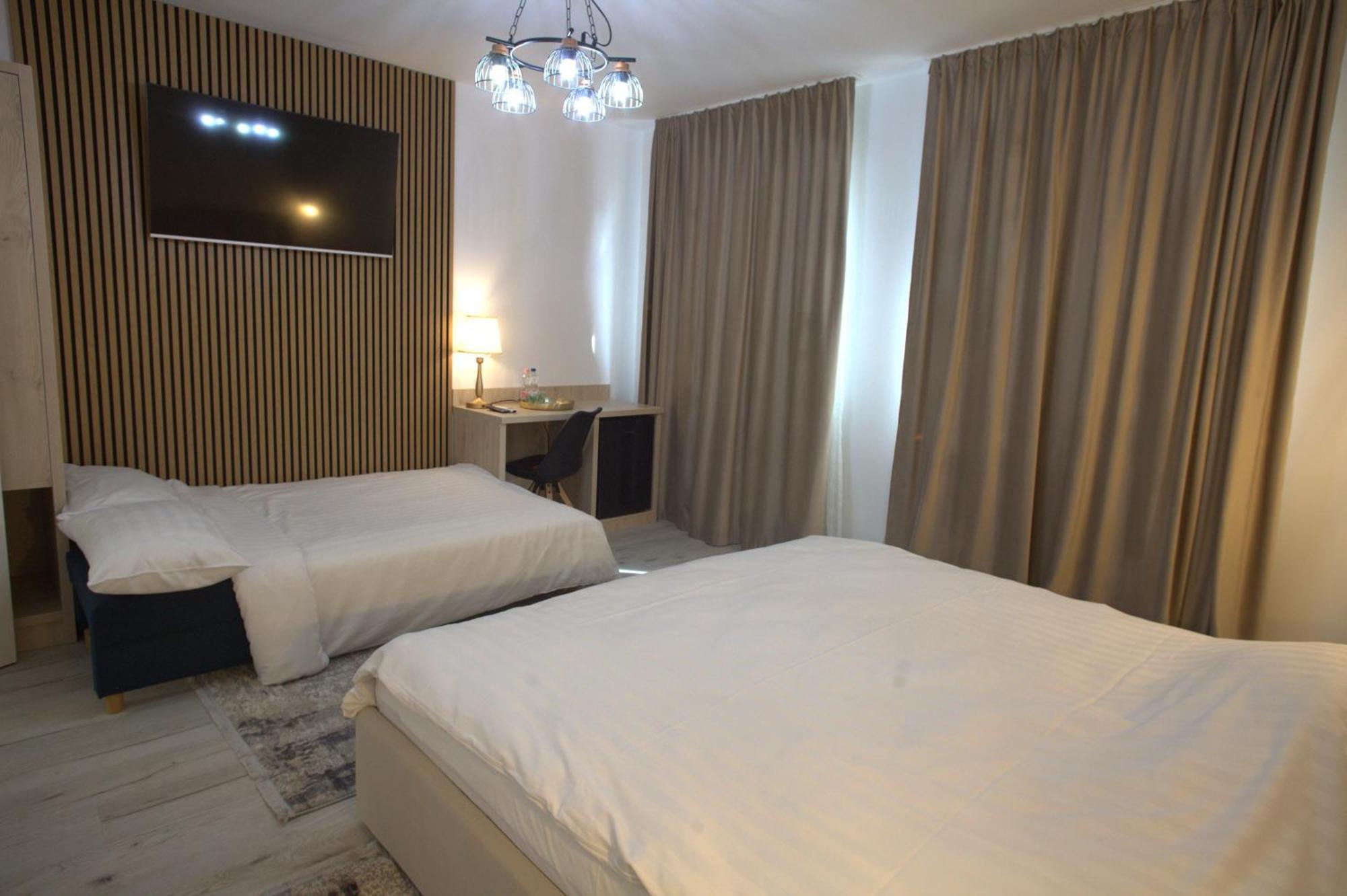 Arini White House Apartment Sibiu Ngoại thất bức ảnh